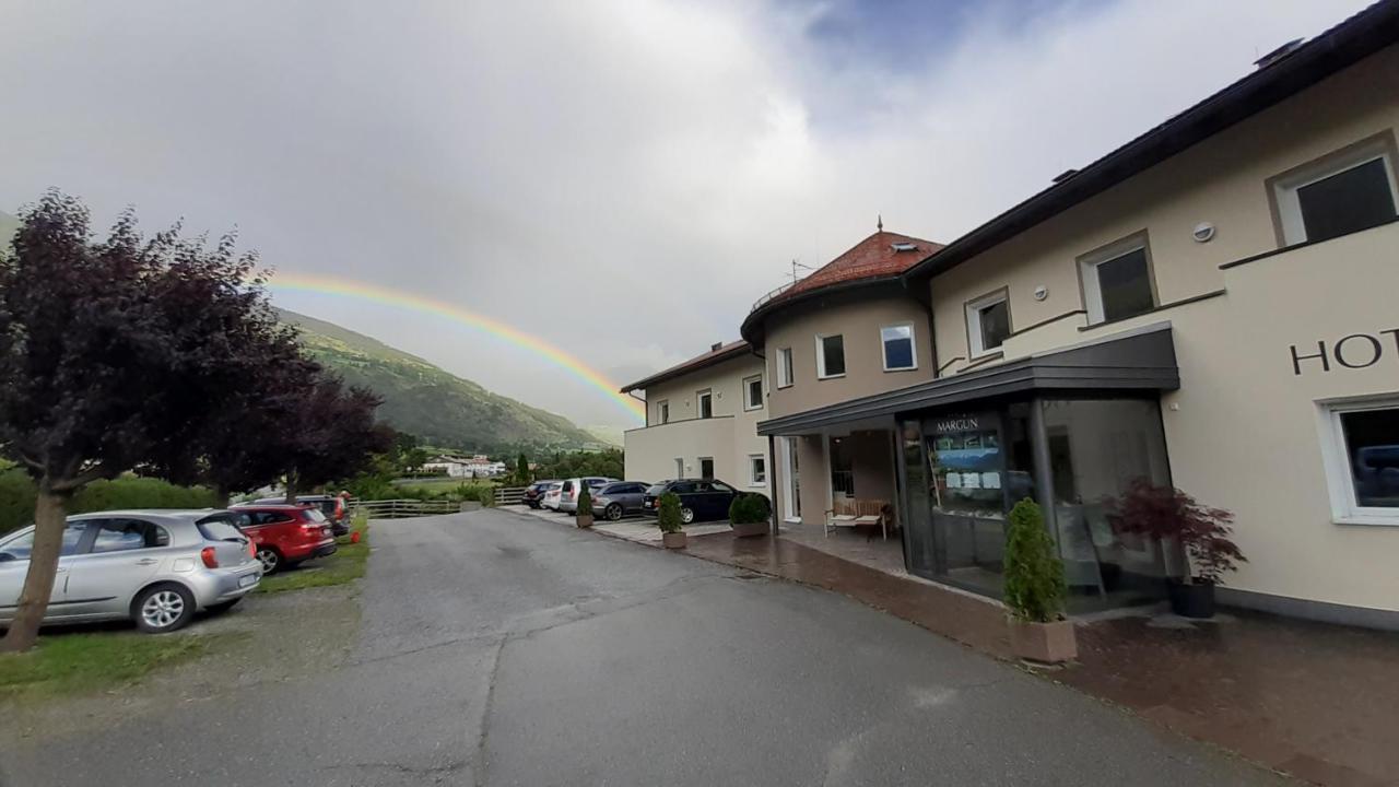 Margun - Apartments & Panoramarooms Malles Venosta Zewnętrze zdjęcie